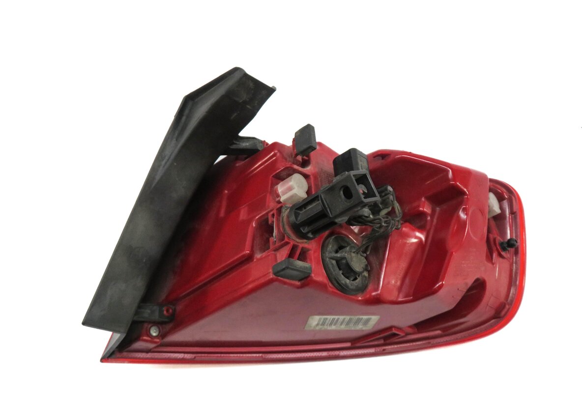 Thumbnail 4: 2013-2016 AUDI A4 S4 (B8 8K) LEFT DRIVER OUTER TAILLIGHT BRAKE LIGHT LAMP - LED