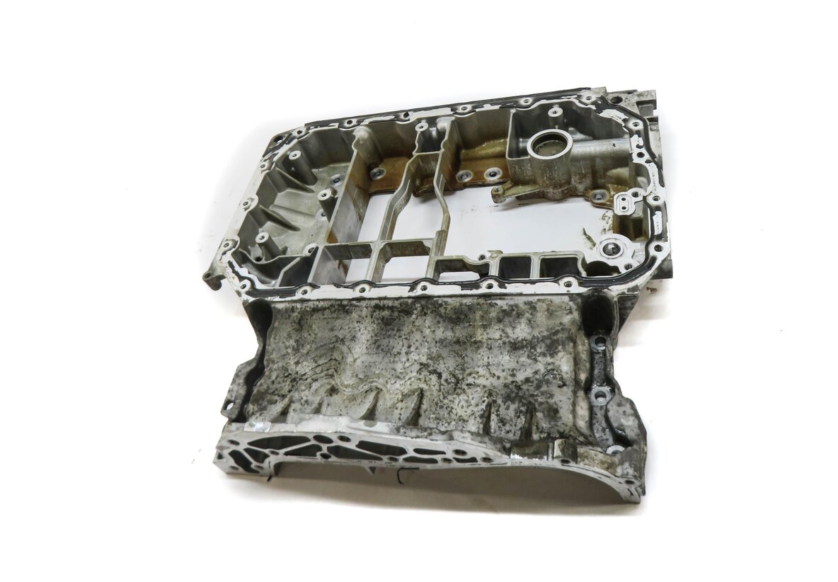 Thumbnail 2: 2013 AUDI S4 (B8 8K) 3.0L CGXC SUPERCHARGED ENGINE UPPER OIL PAN CRADLE