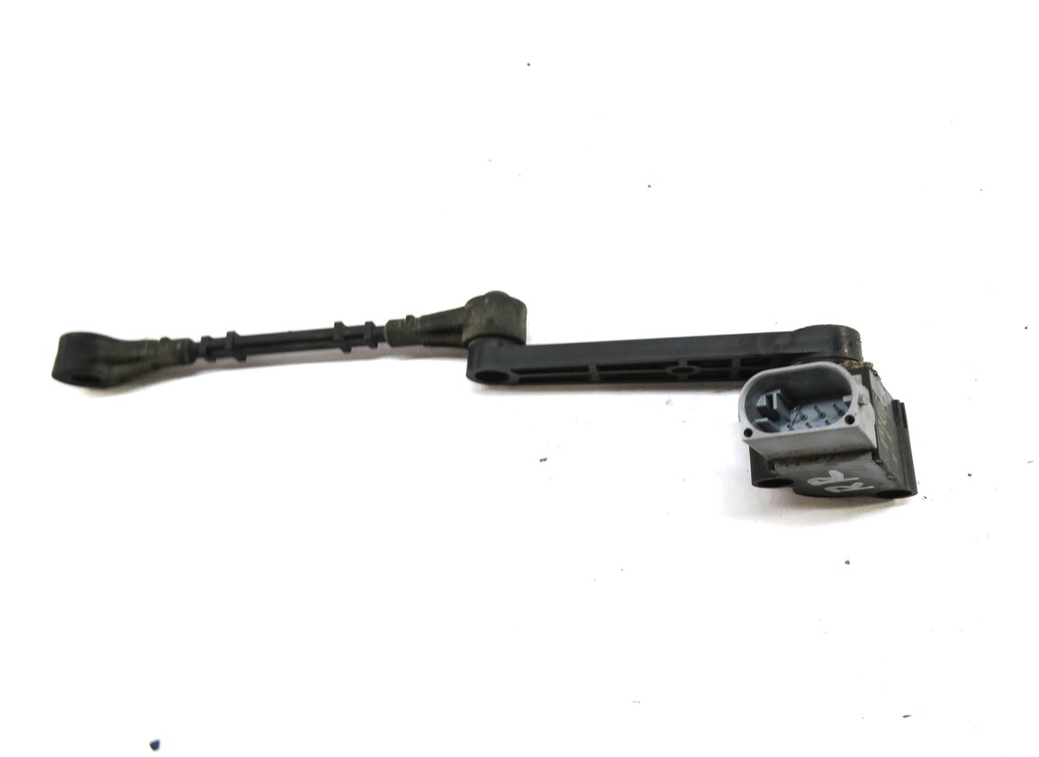 Thumbnail 3: 2013 RANGE ROVER SPORT (L320) RIGHT REAR SUSPENSION HEIGHT LEVEL SENSOR