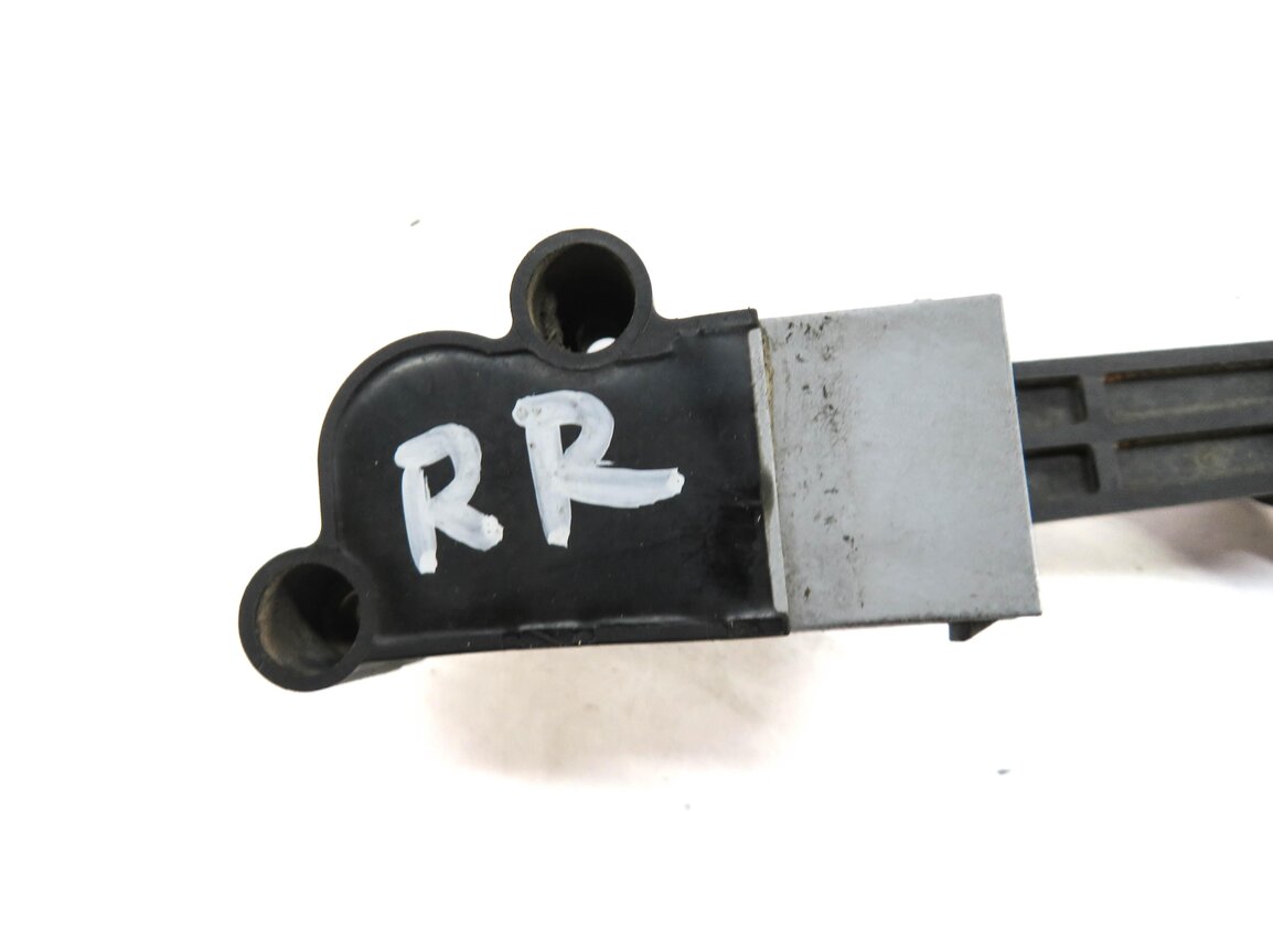 Thumbnail 4: 2013 RANGE ROVER SPORT (L320) RIGHT REAR SUSPENSION HEIGHT LEVEL SENSOR