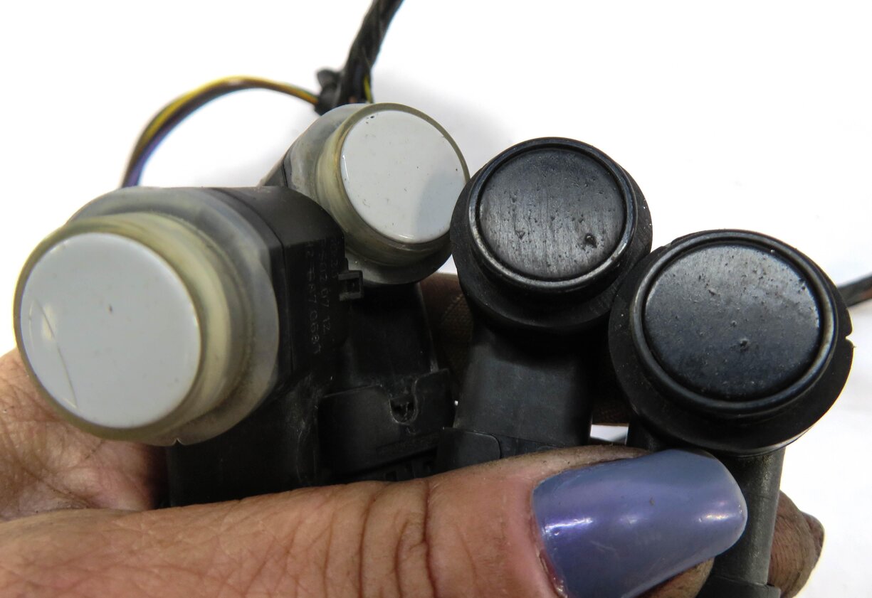 Thumbnail 4: 2013 RANGE ROVER SPORT (L320) FRONT PDC PARK SENSOR SET w/ HARNESS (FUJI WHTIE)