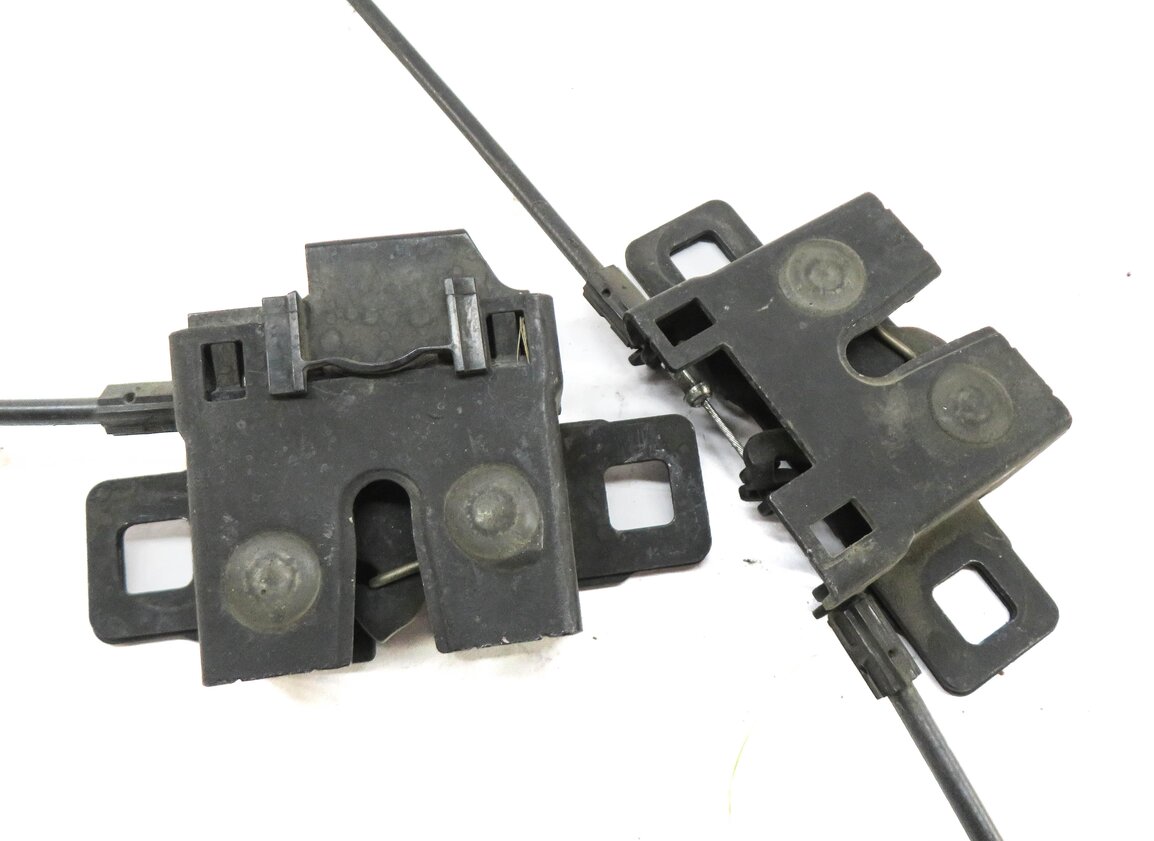 Thumbnail 5: 2013 RANGE ROVER SPORT (L320) FRONT LEFT & RIGHT LOWER HOOD LOCK LATCH SET