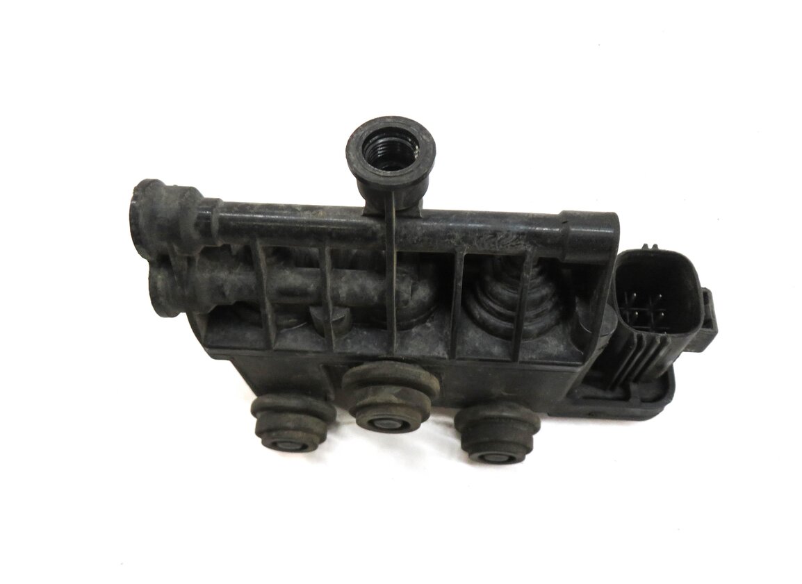 Thumbnail 4: 2013 RANGE ROVER SPORT (L320) FRONT & REAR AIR SUSPENSION VALVE BLOCK SET-3