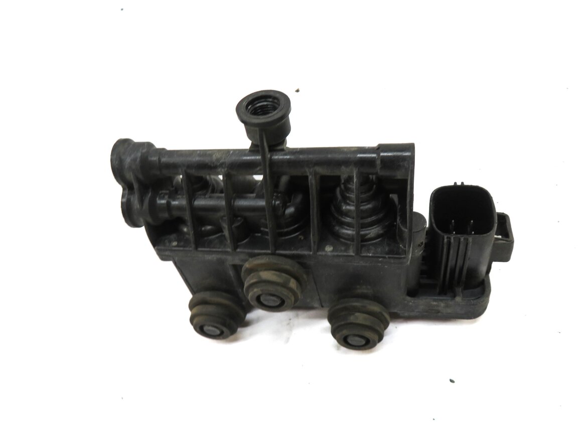 Thumbnail 6: 2013 RANGE ROVER SPORT (L320) FRONT & REAR AIR SUSPENSION VALVE BLOCK SET-3
