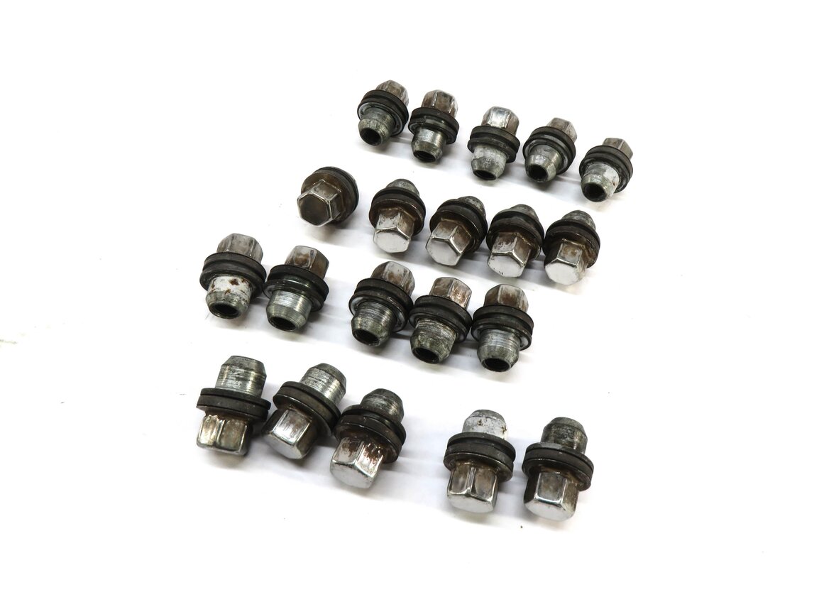 2005-2018 LR3 LR4 DISCOVERY RANGE ROVER SPORT WHEEL TIRE RIM LUG NUT SET (20)