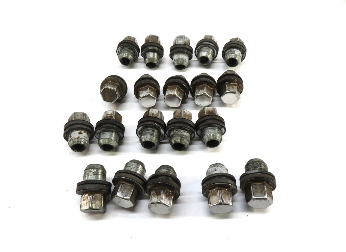 Thumbnail 2: 2005-2018 LR3 LR4 DISCOVERY RANGE ROVER SPORT WHEEL TIRE RIM LUG NUT SET (20)