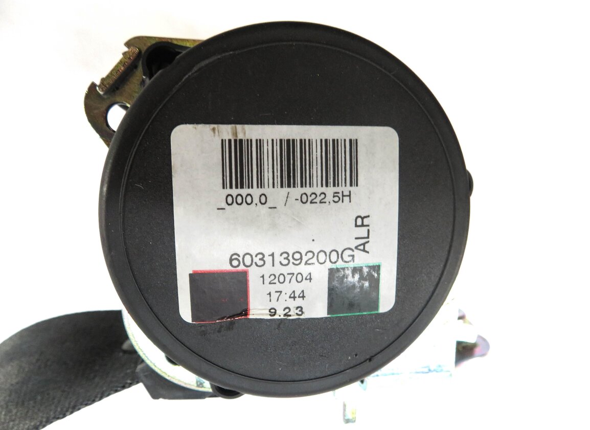 Thumbnail 6: 2013 RANGE ROVER SPORT (L320) REAR 2nd ROW SEAT CENTER SEATBELT RETRACTOR