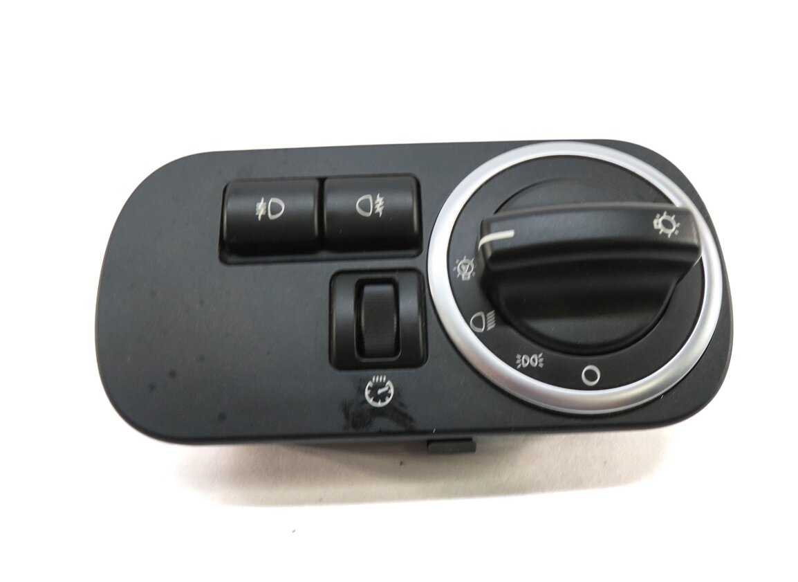 Thumbnail 2: 2010-2013 LAND ROVER LR4 - RANGE ROVER SPORT (L320) HEADLIGHT SWITCH CONTROL