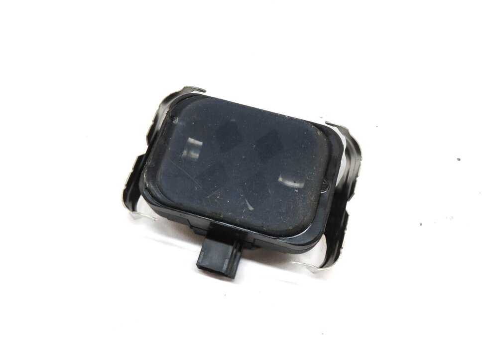 Thumbnail 1: 2010-2016 LR2 LR4 RANGE ROVER SPORT (L320 L322) WINDSHIELD WIPER RAIN SENSOR