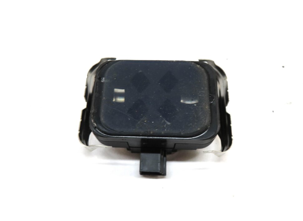 Thumbnail 2: 2010-2016 LR2 LR4 RANGE ROVER SPORT (L320 L322) WINDSHIELD WIPER RAIN SENSOR