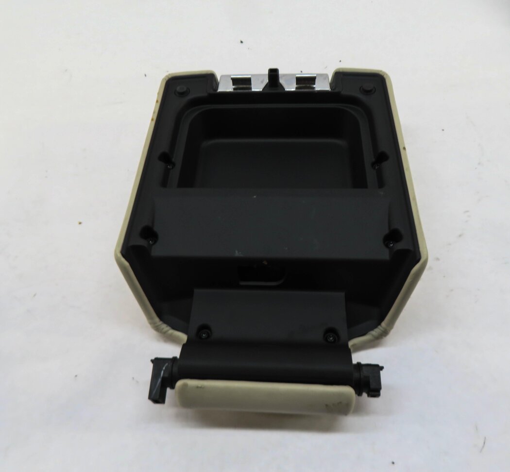 Thumbnail 5: 2010-2013 RANGE ROVER SPORT (L320) FRONT CENTER CONSOLE ARMREST LID (IVORY)