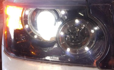 Thumbnail 2: 2012-2013 RANGE ROVER SPORT (L320) RIGHT PASSENGER XENON HID HEADLIGHT LAMP