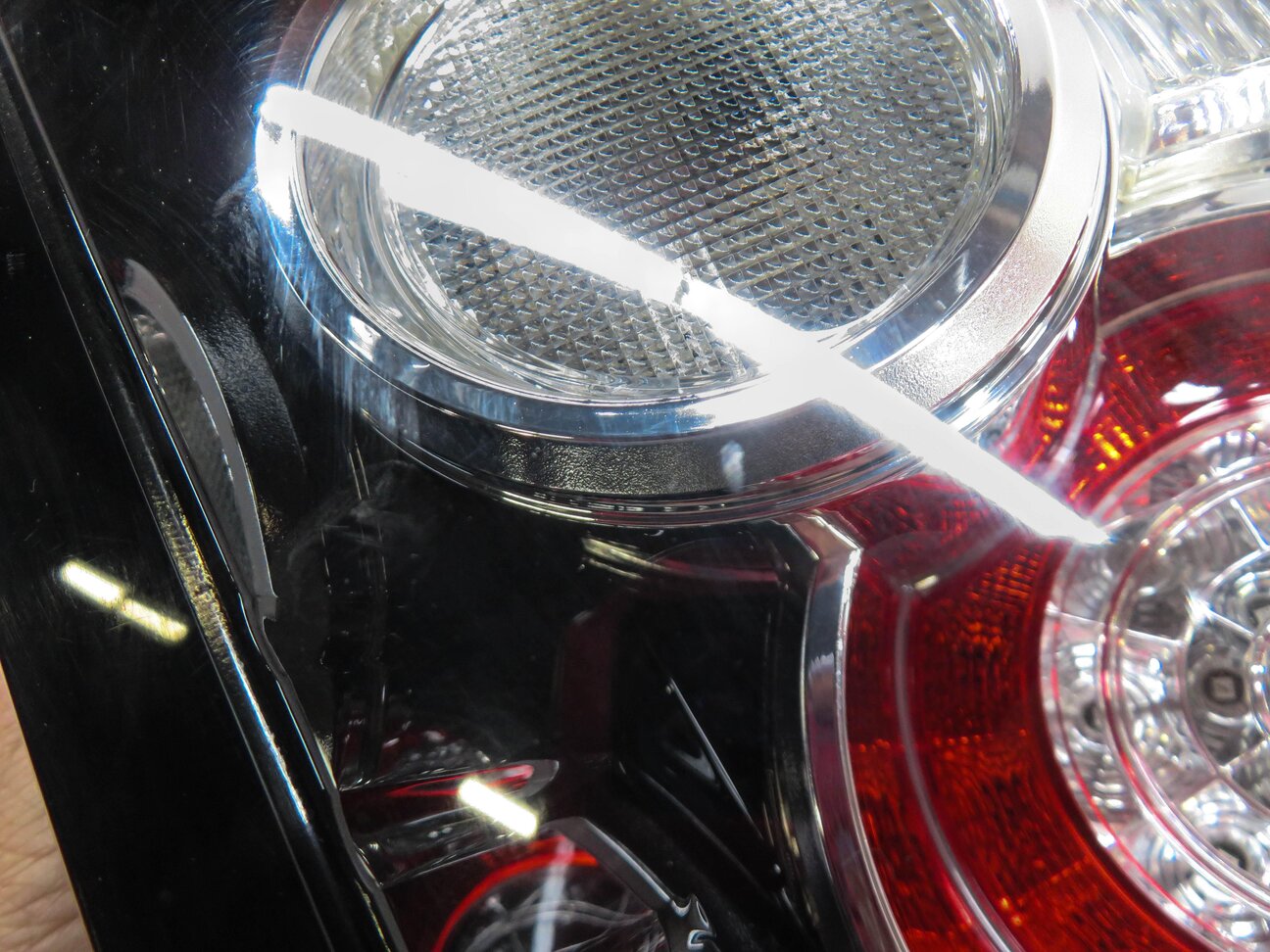 Thumbnail 7: 2012-2013 RANGE ROVER SPORT (L320) LEFT DRIVER REAR TAILLIGHT BRAKE LIGHT LAMP