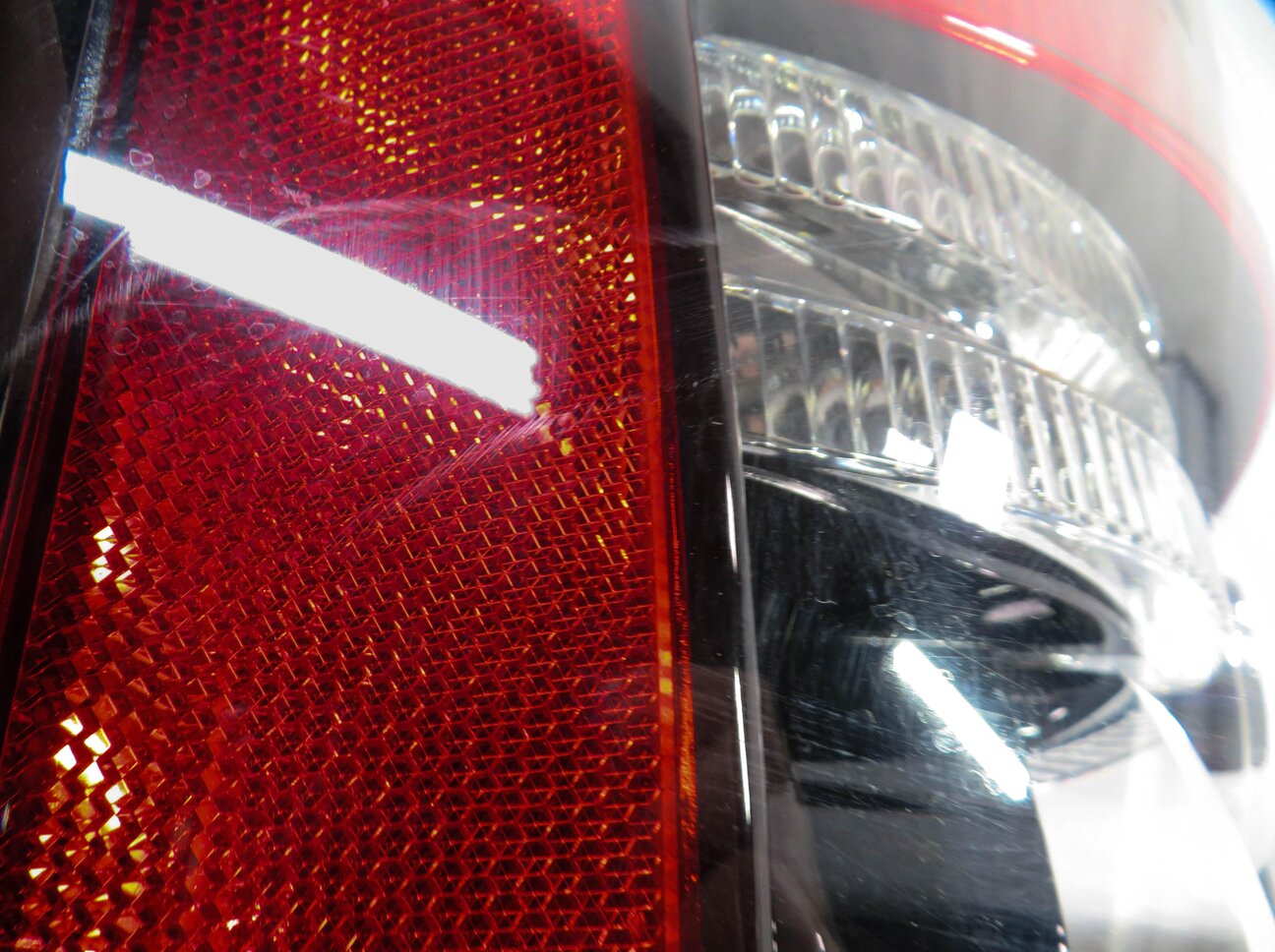 Thumbnail 7: 12-13 RANGE ROVER SPORT (L320) RIGHT PASSENGER REAR TAILLIGHT BRAKE LIGHT LAMP