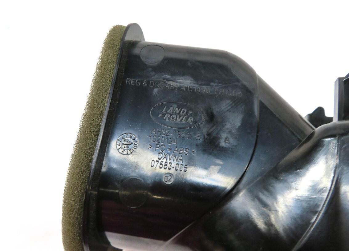 Thumbnail 5: 2010 RANGE ROVER SPORT (L320) FRONT LEFT CENTER INNER DASH A/C HEATER AIR VENT