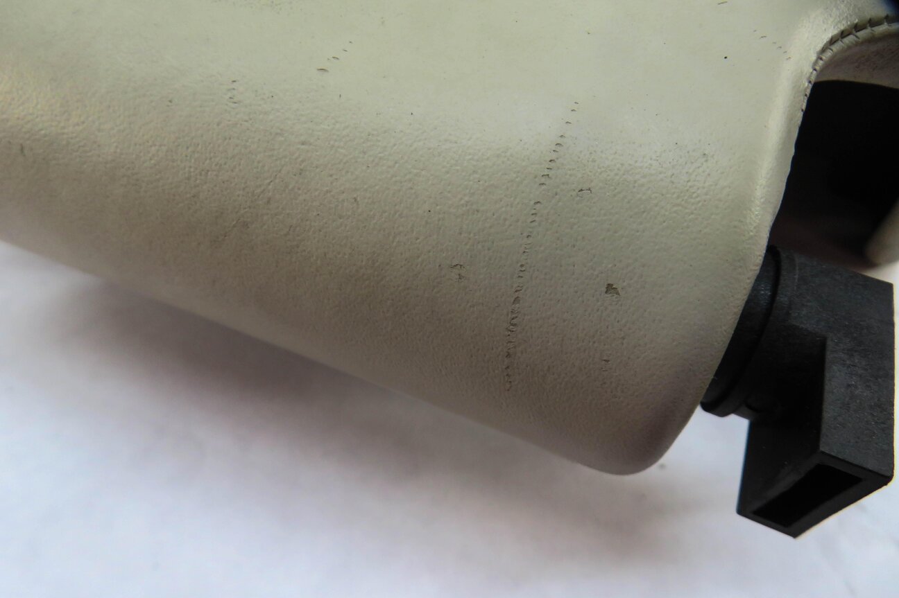 Thumbnail 7: 10-13 RANGE ROVER SPORT (L320) FRONT CENTER CONSOLE ARMREST LID (IVORY LEATHER)