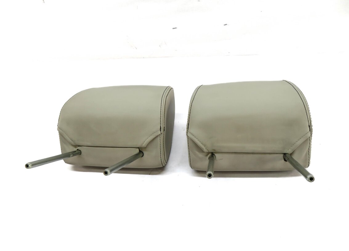 Thumbnail 2: 2010 RANGE ROVER SPORT (L320) FRONT LEFT & RIGHT HEADREST SET/2 (IVORY LEATHER)