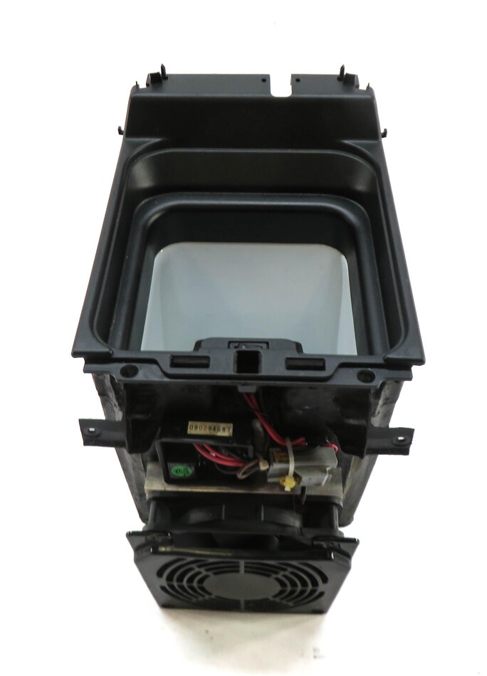 Thumbnail 2: 2010 RANGE ROVER SPORT (L320) FRONT CENTER CONSOLE COOLER REFRIGERATOR w/o LID