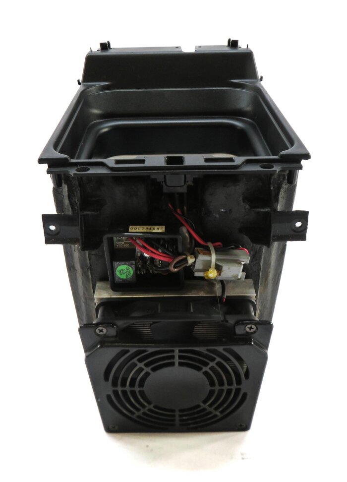 Thumbnail 3: 2010 RANGE ROVER SPORT (L320) FRONT CENTER CONSOLE COOLER REFRIGERATOR w/o LID