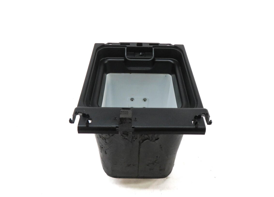 Thumbnail 4: 2010 RANGE ROVER SPORT (L320) FRONT CENTER CONSOLE COOLER REFRIGERATOR w/o LID