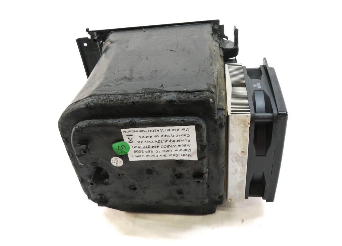 Thumbnail 5: 2010 RANGE ROVER SPORT (L320) FRONT CENTER CONSOLE COOLER REFRIGERATOR w/o LID