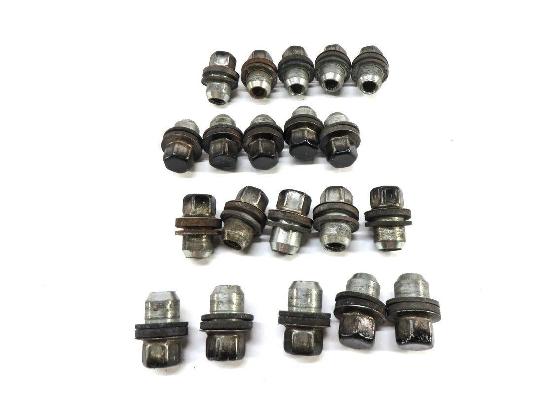 Thumbnail 2: 2005-2018 LR3 LR4 DISCOVERY RANGE ROVER SPORT WHEEL TIRE RIM LUG NUT SET (20)