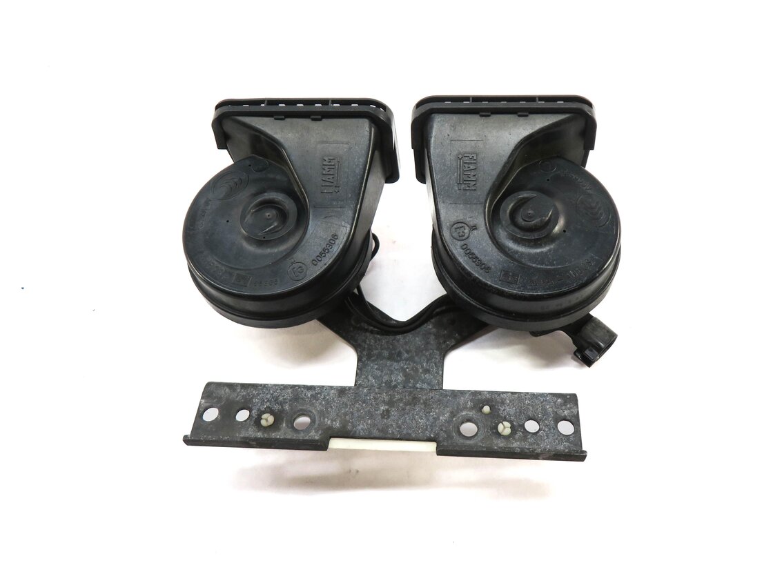 Thumbnail 3: 2010-2016 RANGE ROVER SPORT (L320) LR4 - HIGH & LOW TONE SAFETY HORN SET