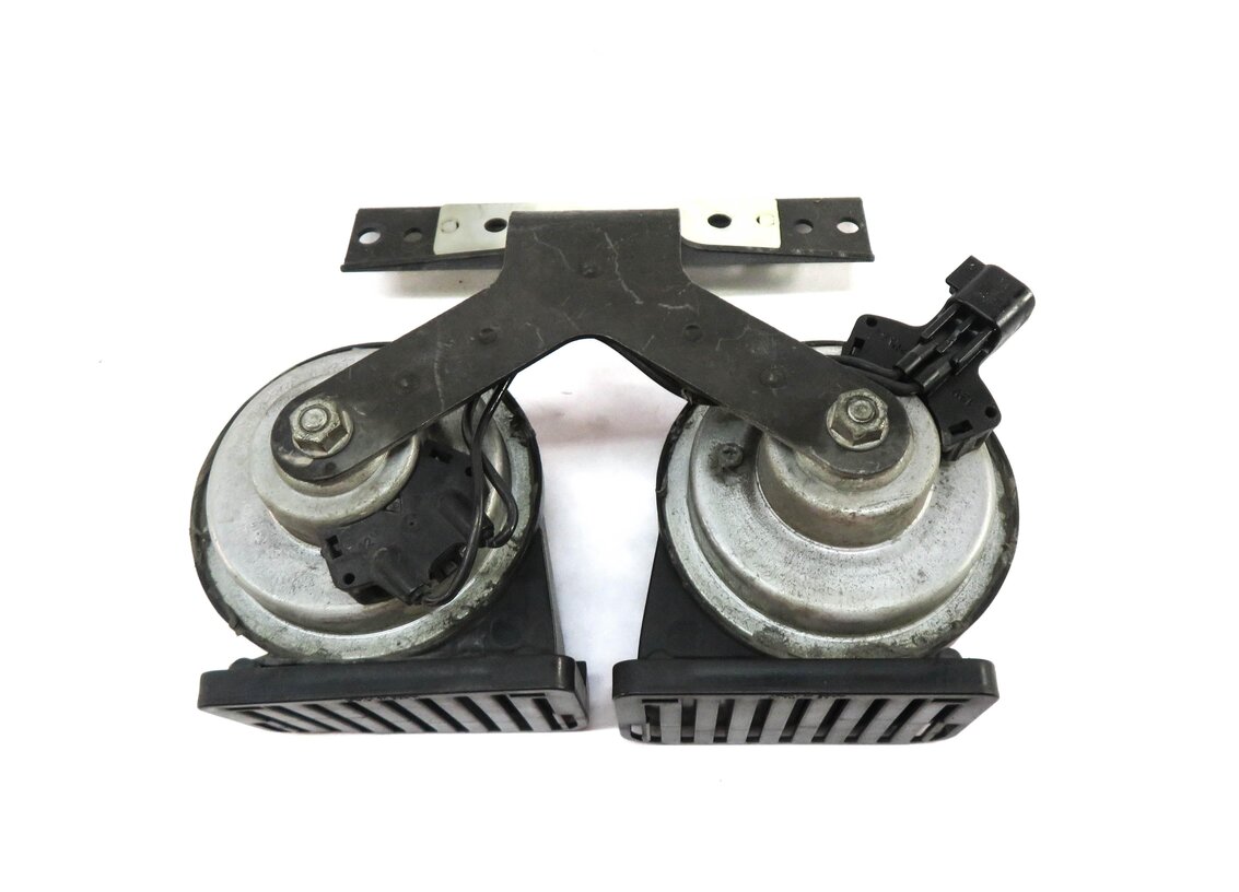 Thumbnail 4: 2010-2016 RANGE ROVER SPORT (L320) LR4 - HIGH & LOW TONE SAFETY HORN SET