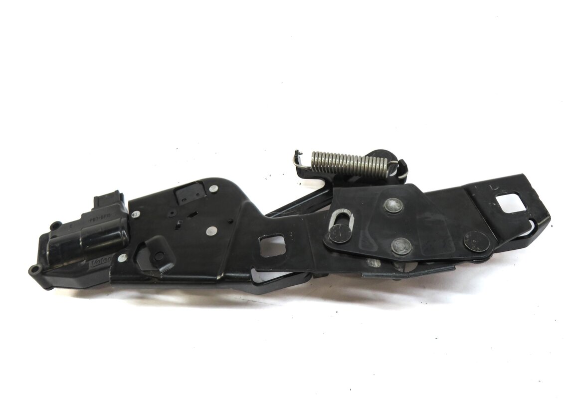 Thumbnail 2: 2010 RANGE ROVER SPORT (L320) REAR HATCH LATCH & STRIKER PLATE ASSEMBLY