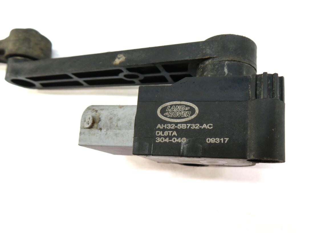 Thumbnail 4: 2010 RANGE ROVER SPORT (L320) REAR LEFT HEIGHT LEVEL SENSOR AH325b732AC