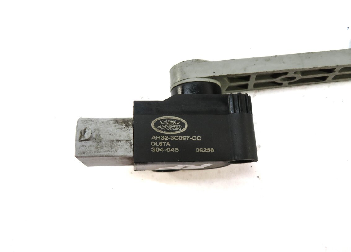 Thumbnail 4: 2010 RANGE ROVER SPORT (L320) FRONT RIGHT PASSENGER HEIGHT LEVEL SENSOR