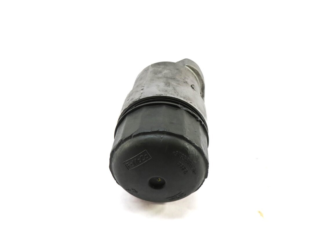 Thumbnail 2: 2010 RANGE ROVER SPORT (L320) 5.0L SUPER ENGINE OIL FILTER HOUSING w/ CAP