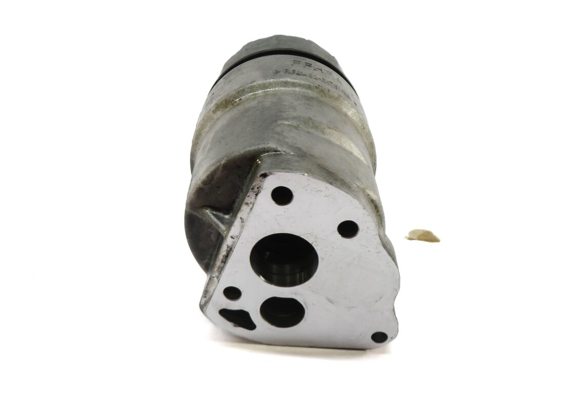 Thumbnail 3: 2010 RANGE ROVER SPORT (L320) 5.0L SUPER ENGINE OIL FILTER HOUSING w/ CAP