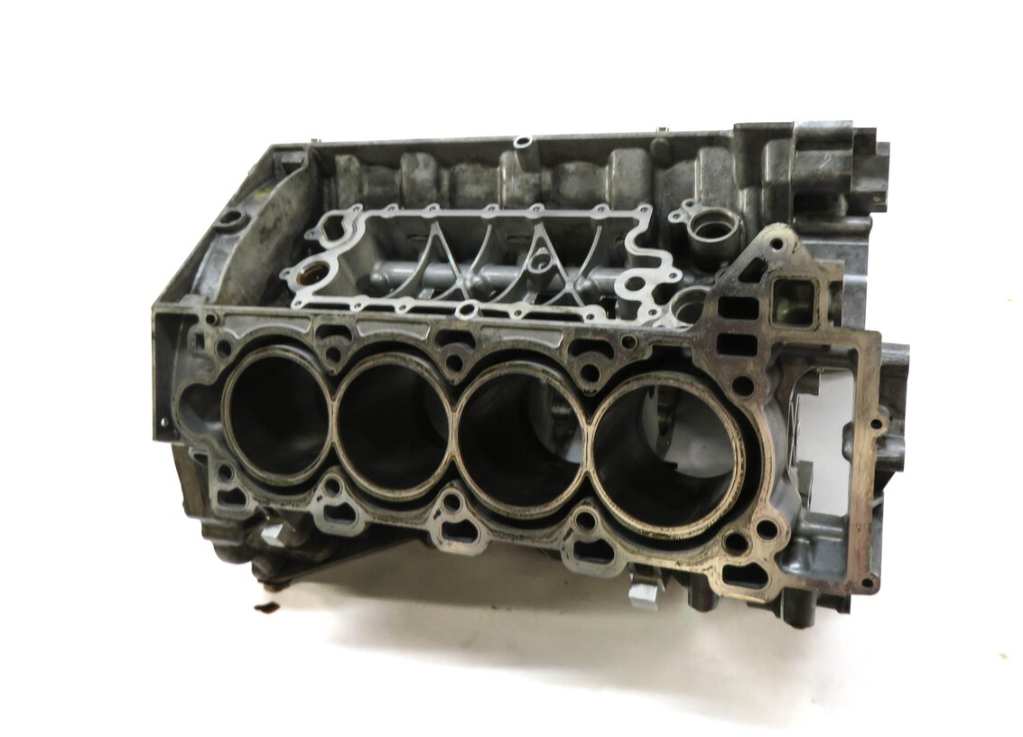Thumbnail 2: 10-13 RANGE ROVER SPORT (L320) 5.0L AJ133 V8 SUPERCHARGED ENGINE CYLINDER BLOCK