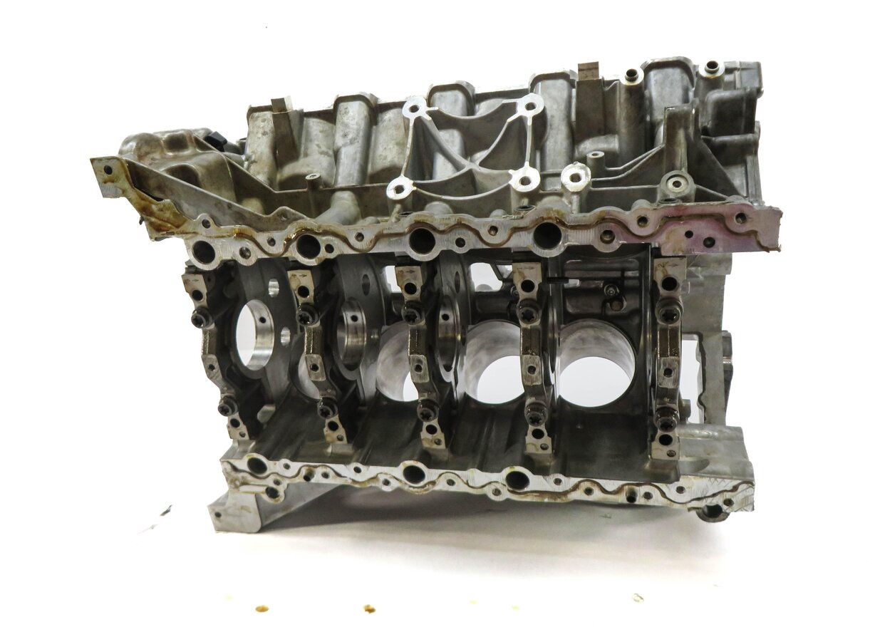 Thumbnail 5: 10-13 RANGE ROVER SPORT (L320) 5.0L AJ133 V8 SUPERCHARGED ENGINE CYLINDER BLOCK