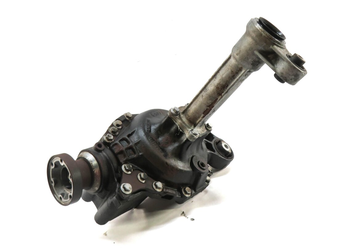 06-13 LR4 RANGE ROVER SPORT (L320) 4.2L / 5.0L FRONT DIFFERENTIAL CARRIER (3.54)