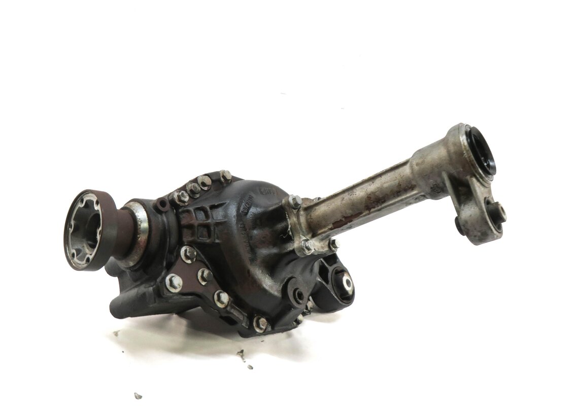 Thumbnail 2: 06-13 LR4 RANGE ROVER SPORT (L320) 4.2L / 5.0L FRONT DIFFERENTIAL CARRIER (3.54)