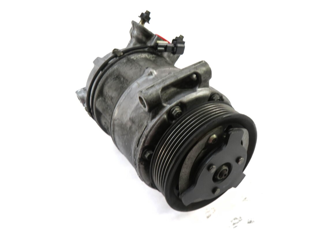 2010-2013 LAND ROVER LR4 - RANGE ROVER SPORT (L320) A/C AIR COMPRESSOR PUMP