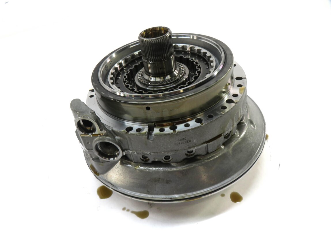 Thumbnail 1: 2014-2015 BMW X1 (E84) 28i RWD A/T AUTOMATIC TRANSMISSION OIL PUMP
