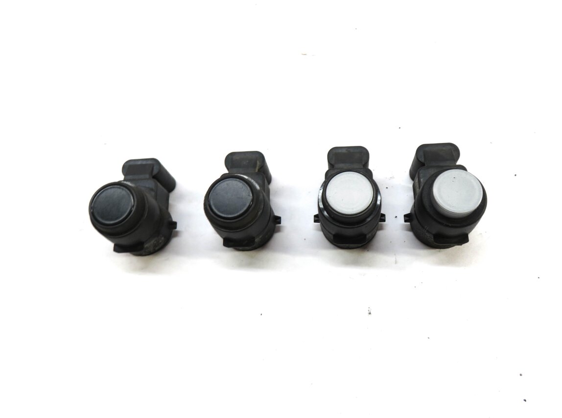 Thumbnail 5: 2015 BMW X1 (E84) REAR PDC PARK DISTANCE SENSOR SET (BLACK / SILVER)