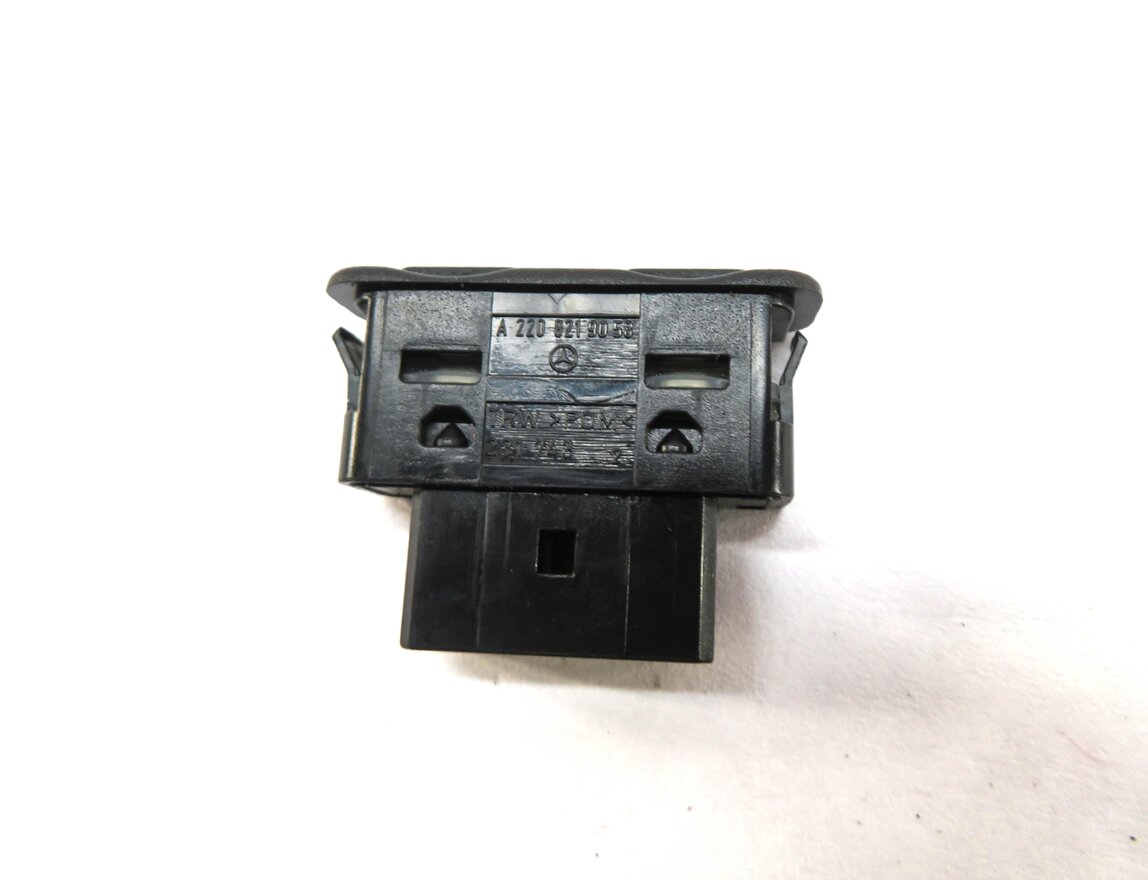 Thumbnail 4: 2011 MERCEDES GL350 (X164) CENTER CONSOLE INFORMATION SERVICE SWITCH BUTTON