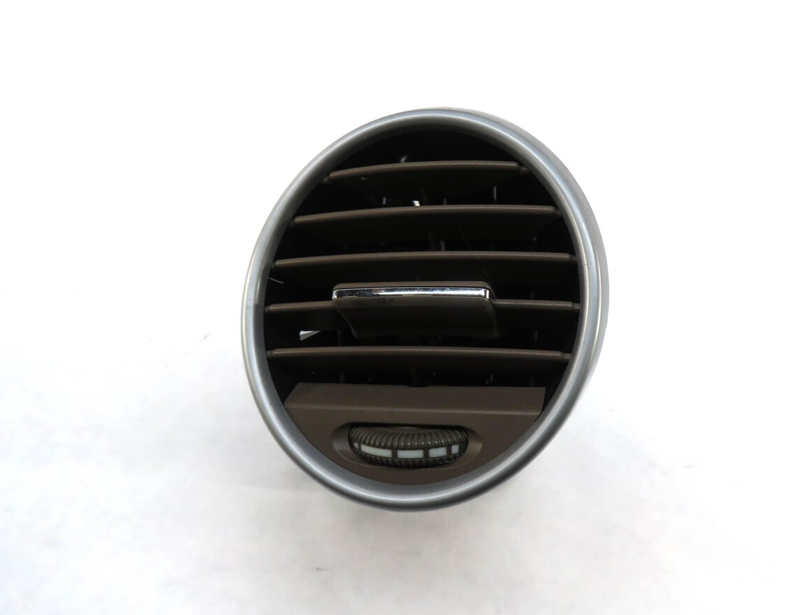 Thumbnail 2: 2011 MERCEDES GL350 (X164) RIGHT FRONT OUTER DASH HEATER A/C AIR VENT (BROWN)