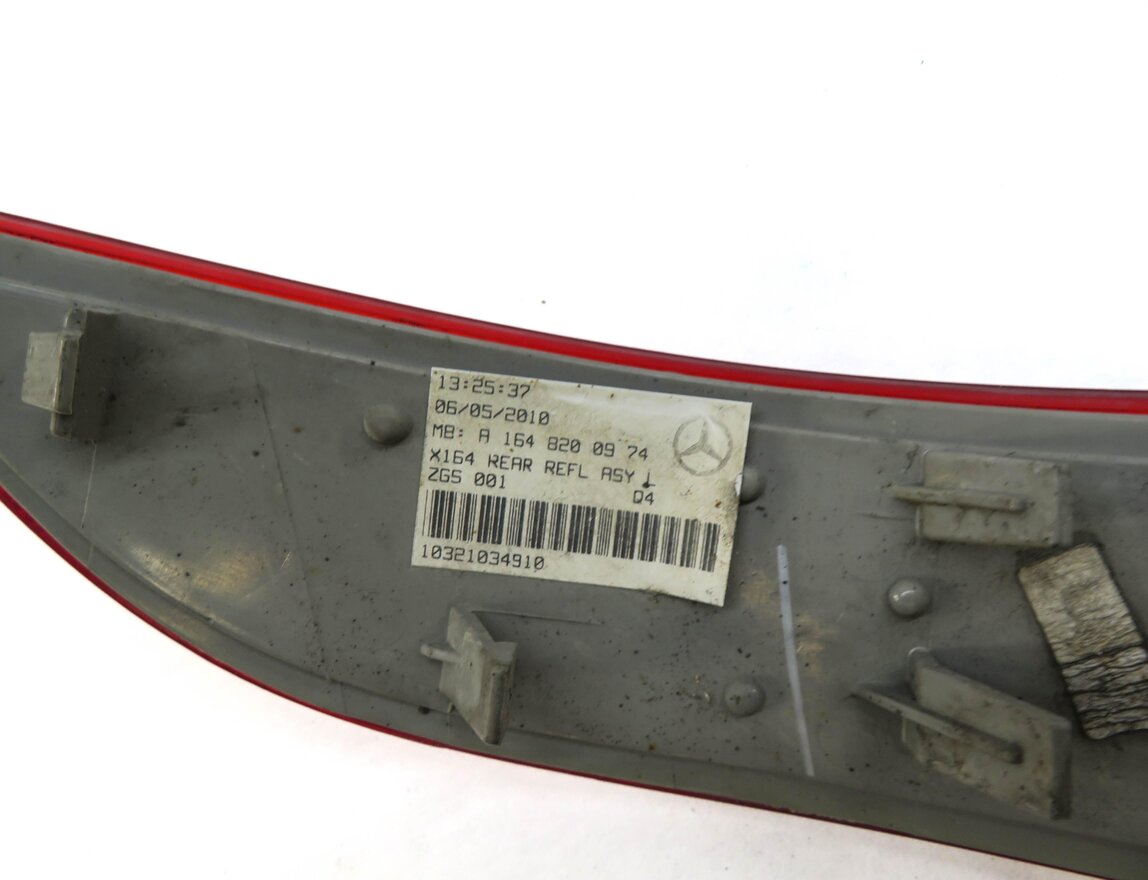Thumbnail 5: 2011 MERCEDES GL350 (X164) LEFT DRIVER REAR BUMPER MARKER REFLECTOR