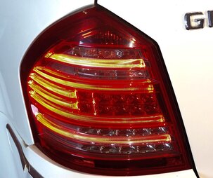 Thumbnail 2: 2010-2012 MB GL350 GL450 GL550 (X164) LEFT DRIVER TAILLIGHT BRAKE LIGHT LAMP
