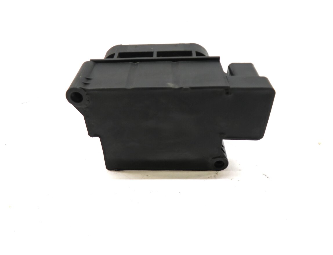 Thumbnail 4: 2011 MERCEDES GL350 (X164) AIR SUSPENSION VALVE BLOCK