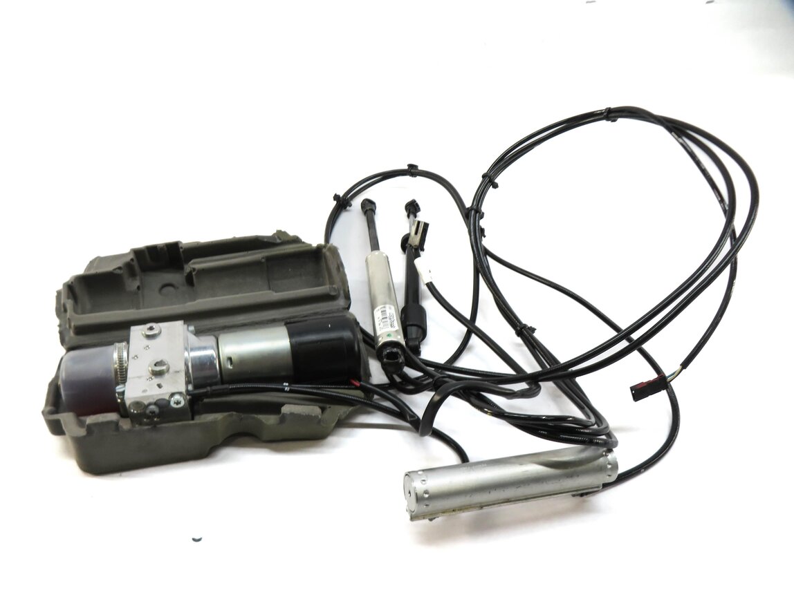Thumbnail 2: 10-12 MERCEDES GL-CLASS (X164) REAR HYDRAULIC TRUNK LIFT MOTOR w/ RAM & LINES