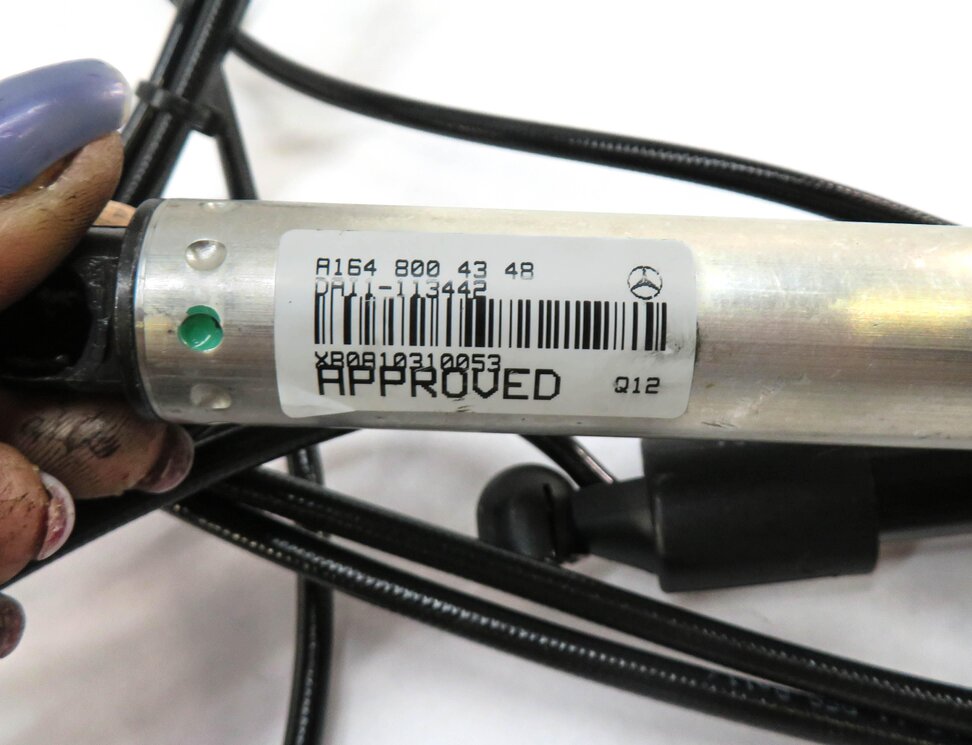 Thumbnail 6: 10-12 MERCEDES GL-CLASS (X164) REAR HYDRAULIC TRUNK LIFT MOTOR w/ RAM & LINES