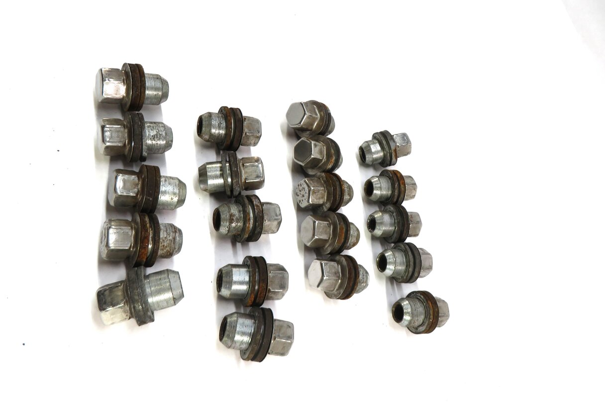Thumbnail 3: 2005-2018 LR3 LR4 DISCOVERY RANGE ROVER SPORT WHEEL TIRE RIM LUG NUT SET (20)