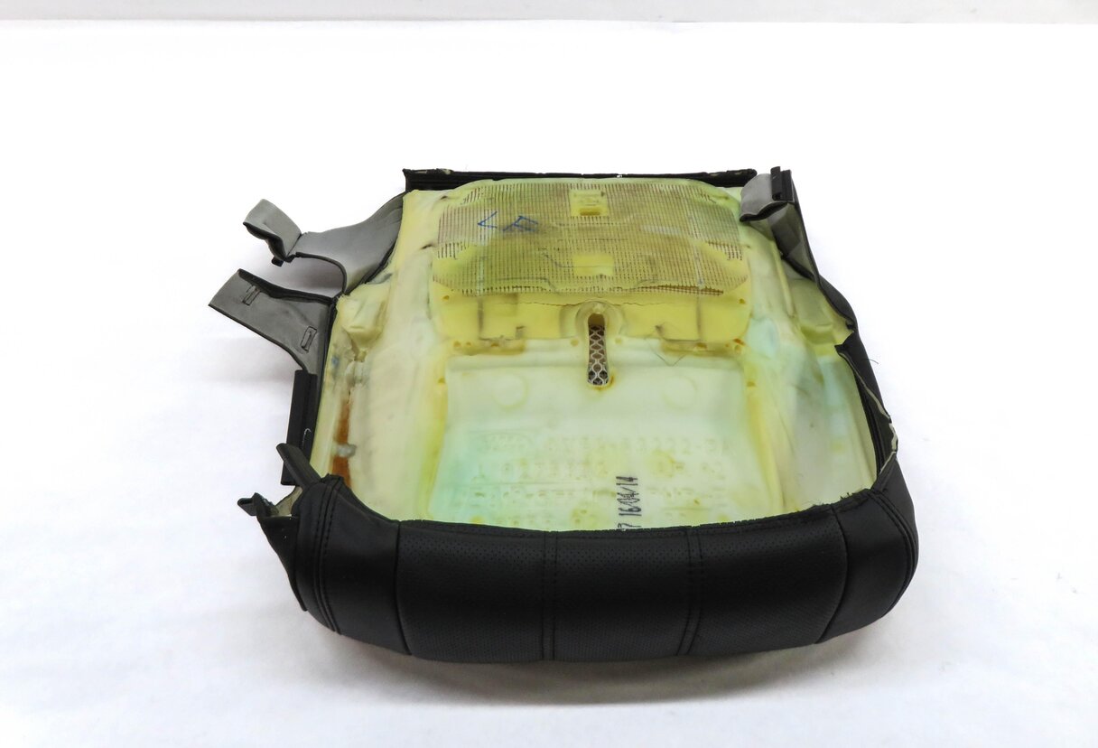 Thumbnail 4: 2014 RANGE ROVER (L405) LEFT DRIVER LOWER BOTTOM HEATED SEAT CUSHION (BLACK)