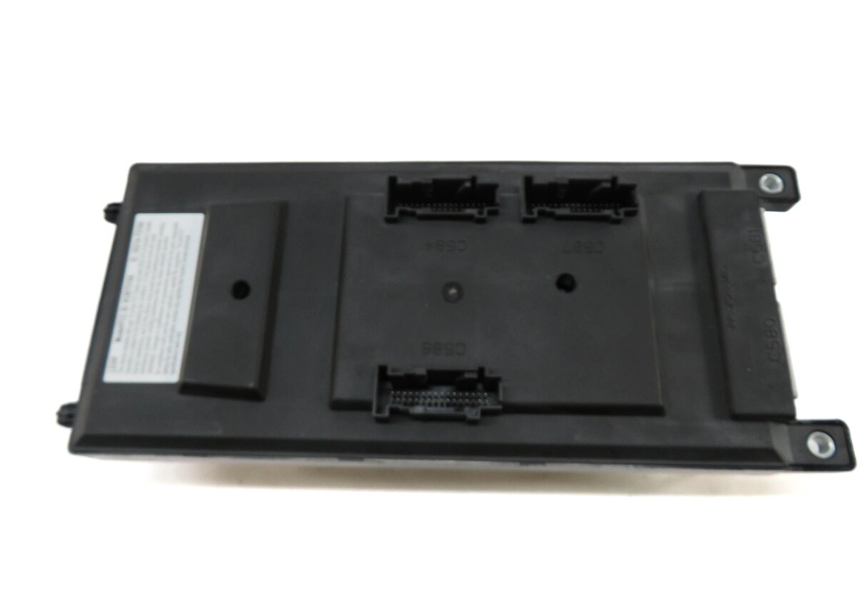 Thumbnail 3: 2014 RANGE ROVER (L405) RIGHT PASSENGER DASH POWER JUNCTION RELAY FUSE BOX